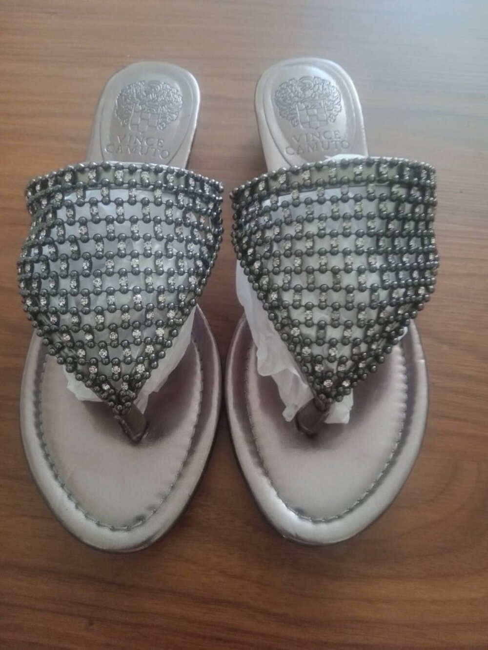 Vince Camuto Rose Metallic Thong Jeweled Sandals Size 7M